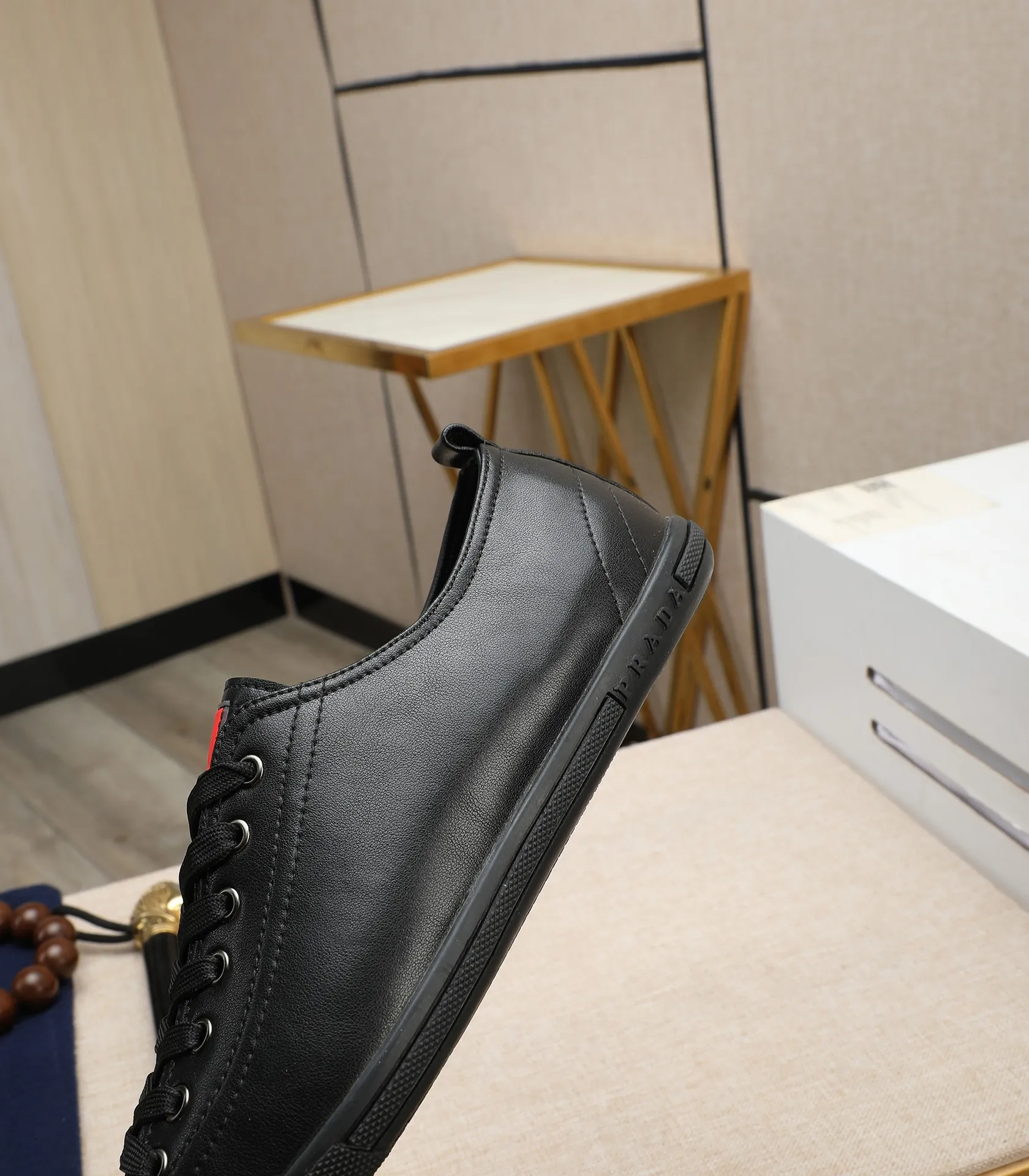 Men's men's shoes💰440🌹🌹[PRADA—Prada] 2024 latest model🙈original replica! 👟👟👟The uppers are made of top-notch workmanship from Italy🇮🇹Imported calfskin❗️Genuine leather lining@Suitable for travel, the original version has an enlarged engraved sole, making it suitable for all kinds of travel, showing low-key luxury. Let quality speak for itself. Color: Size: 38-44